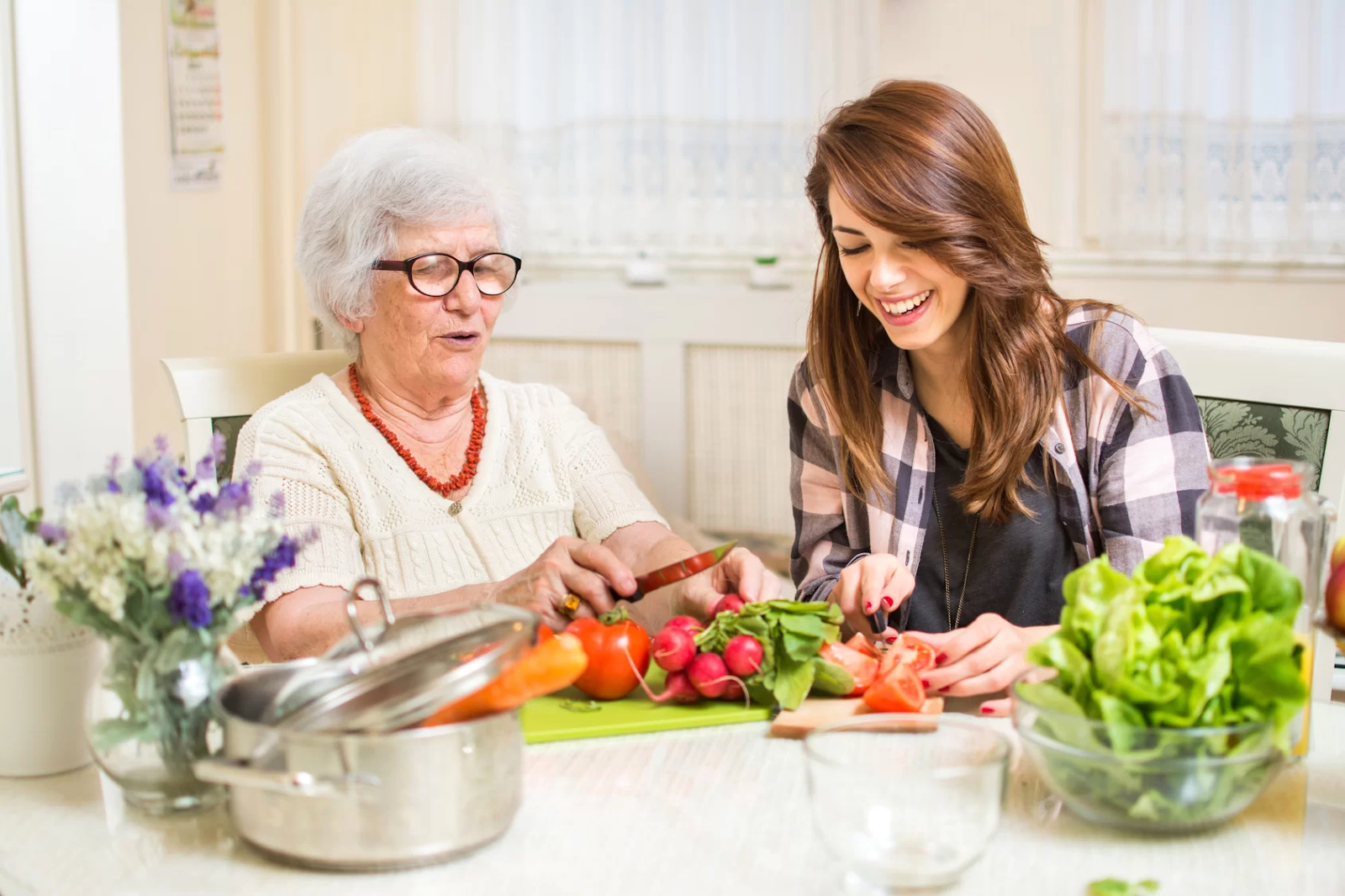 A Importância da Nutrição na Prevenção e no Cuidado com Alzheimer e Demências